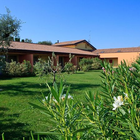 Agriturismo Tre Colline バルドリーノ エクステリア 写真