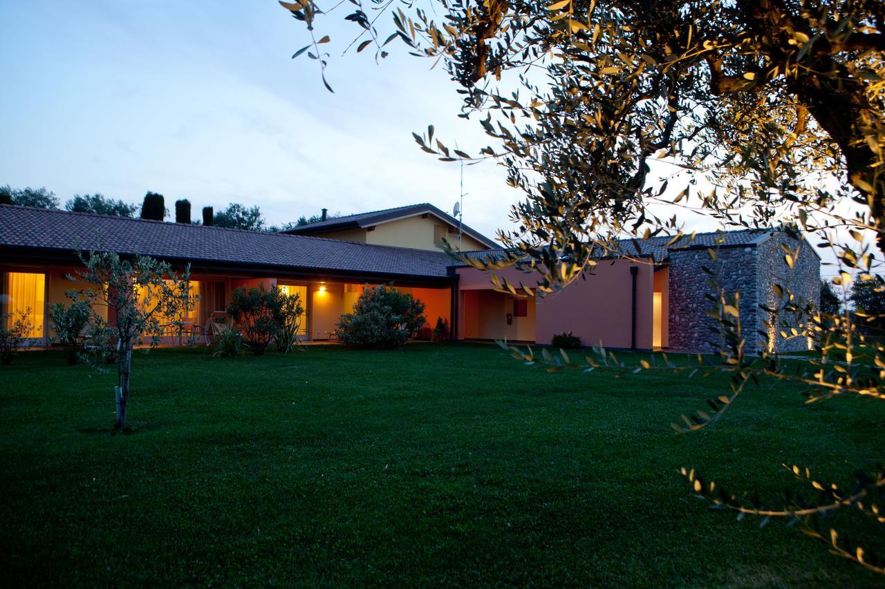Agriturismo Tre Colline バルドリーノ エクステリア 写真