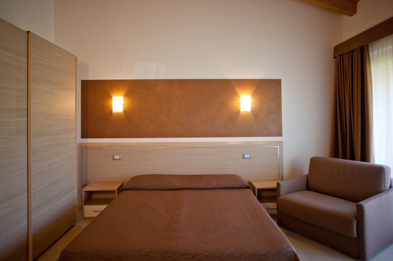 Agriturismo Tre Colline バルドリーノ エクステリア 写真