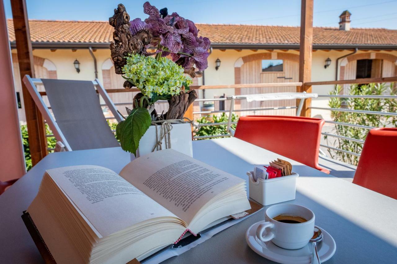 Agriturismo Tre Colline バルドリーノ エクステリア 写真