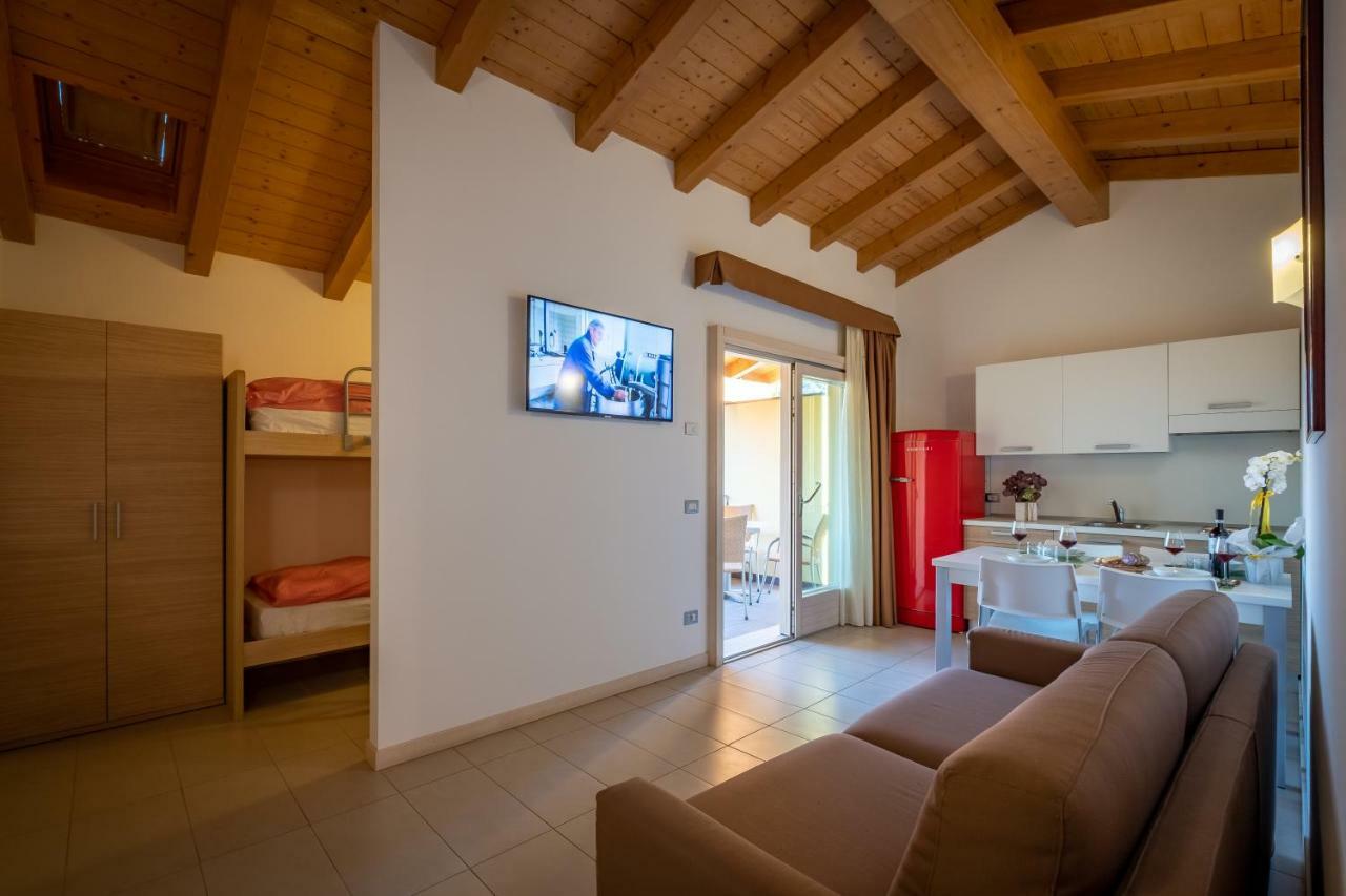 Agriturismo Tre Colline バルドリーノ エクステリア 写真
